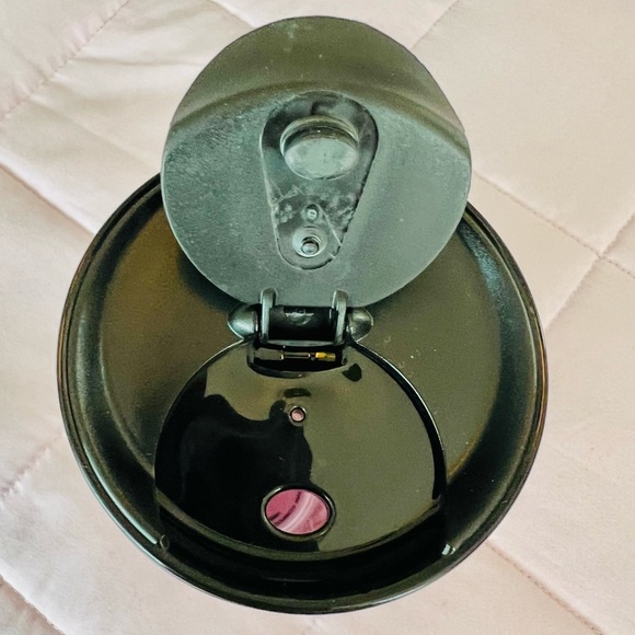 NEW! STARBUCKS SIREN LOGO RED & WHITE SPIRAL STRIPE ACRYLIC INSULATED TRAVEL MUG - Picture 7 of 7